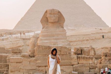 Private Day Tour to Giza Pyramids & Sphinx, Memphis and Saqqara 
