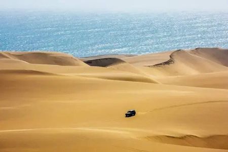 Jeep 4x4 Safari Atlantic Ocean & Desert Dunes with Berber Lunch 