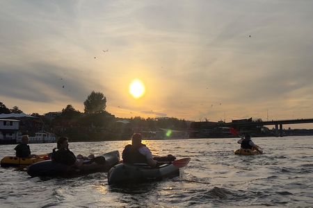Packrafting / Kayaking Vistula River, Warsaw