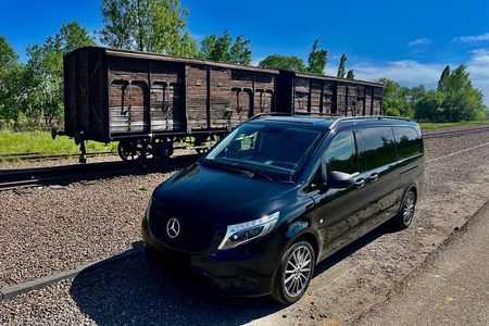 Auschwitz-Birkenau Guided Tour from Krakow with Hotel Pickup 