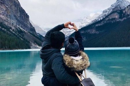 From Calgary: Moraine, Lake Louise & Johnston Canyon- Shared Tour