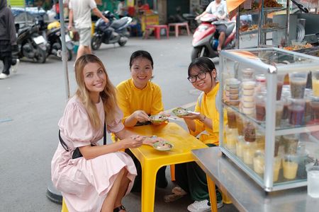 Combo Saigon Sightseeing + Foodies By Day (Private Tour)
