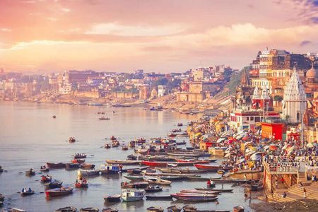 5-Day Train and Car tour of Varanasi & Agra from Delhi