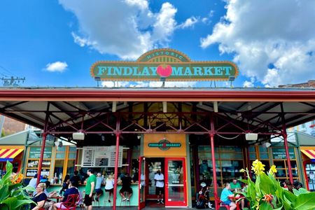 Private Cincinnati Food Tour with 6 Local Delicacies