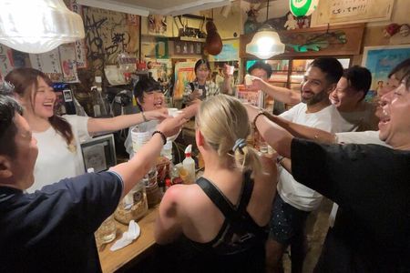  2 Hours of Bar Hopping in Osaka Style