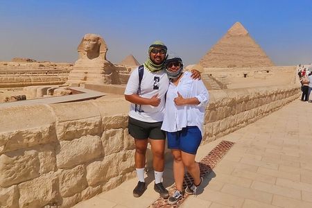 Private Guided Tour of The Grand Egyptian museum & Giza pyramids 