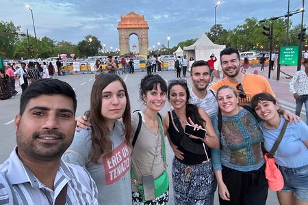 Private Old and New Delhi Day Tour by Car with Options