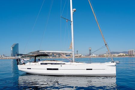 Day Sailing Experience, Barcelona(9 Persons)