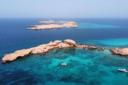 Daymaniyat Islands Snorkeling Tour