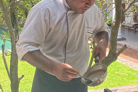 Devi's PRIVATE FOOD (Traditional & Fusion) TOUR in Galle Fort 