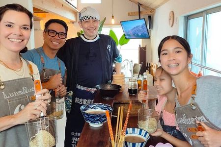 Ramen & Dumpling Cooking in Tokyo with Chef/Vegan possible