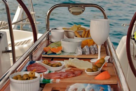 Full Day, Half Day, or Sunset Sailing Cruise with Tapas & Drinks