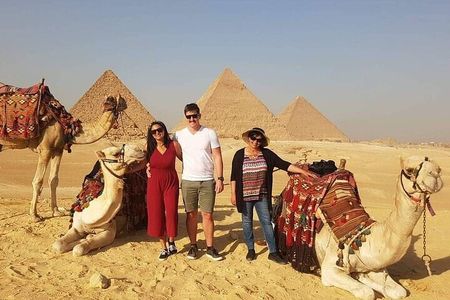 Cairo Over Day, Pyramids, Egyptian Musuem & Lunch - Hurghada 