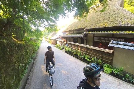 Coming Kameoka for only boat ride? Choose E-bike tour to get 100%