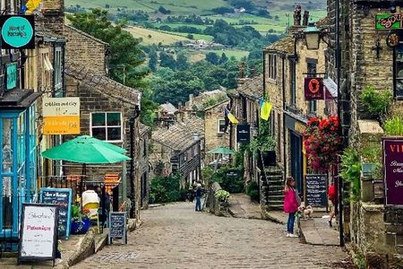 The Dales and Bronte Country Small-Group Tour from Manchester