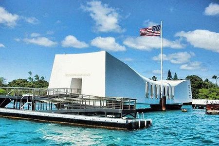 Pearl Harbor USS Arizona Memorial Tour from HNL Airport