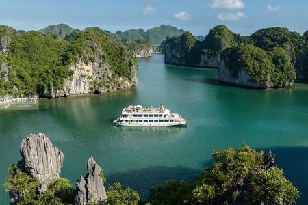 From Hanoi: Cat Ba Island- Lan Ha Bay Day Trip on Luxury Cruise