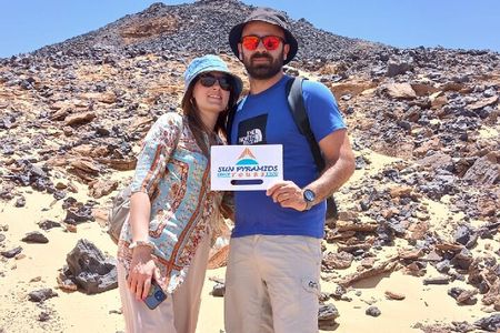 Day tour to White Desert and Bahariya Oasis Tour