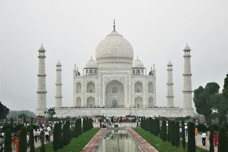 Taj Mahal and Fort Tour by SuperFast Train from Delhi