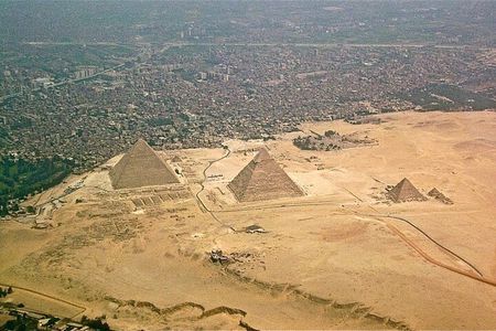 Guiding Half Day To Giza Pyramids with Hotel pickup 