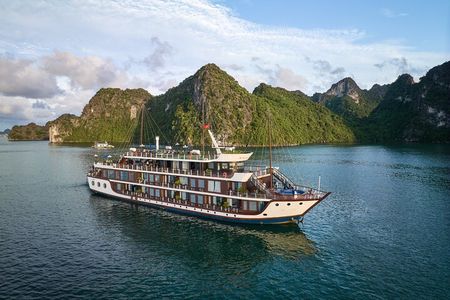 2 Days Le Journey Elegance 5 Star Cruise in Halong and Lan Ha Bay