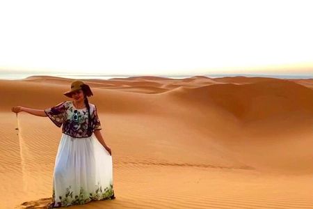 Oman Highlights: Wahiba Sands Desert & Wadi Bani Khalid Tour