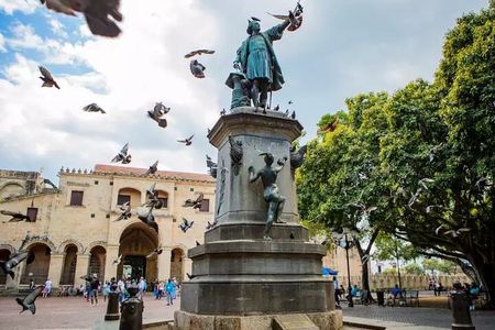 Half Day Santo Domingo Tour: Three Eyes Park to Colon Lighthouse