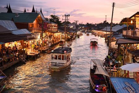 Private 2 Days Maeklong Railway Market, Amphawa & Ayutthaya Tour