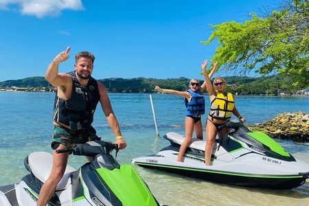 Roatan Private Jet Ski Rentals & Tours at West Bay Beach