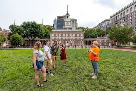 Independence Mall (Entrance to 2 Historic Sites) 2.5 Hour Walking