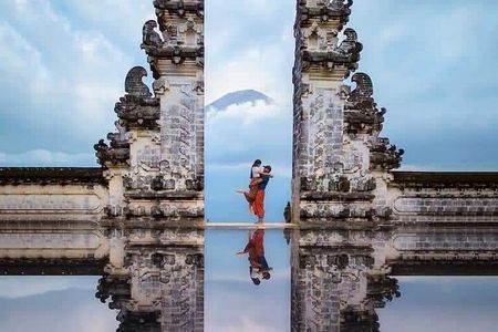Lempuyang Heaven Gate and Tirta Gangga Adventure in Bali