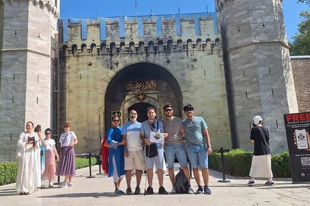 Guided Topkapi Palace & Harem- Skip-the-Line with SMALL GROUP