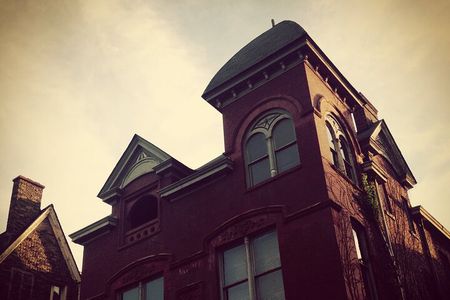 2-hr Day or Night PRIVATE Haunted Old Louisville Walk (1-15 pp) 