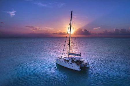 Deluxe Private Boats - 40 ft Catamaran