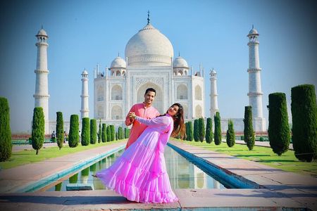 From Delhi: Overnight Taj Mahal & Agra City Tour by Car
