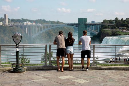 Niagara Falls American Side Highlights Tour with Maid of the Mist