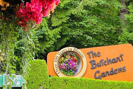 Beautiful Butchart Gardens & Victoria Highlights private tour