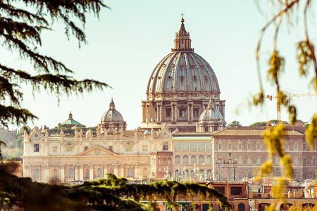 Guided Walking Tour in Vatican with Entry Ticket