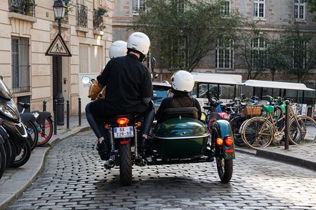 Paris Sidecar Excursion with Hotel Pick-up !