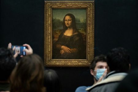 Louvre Walk to the Mona Lisa & Entrance Ticket