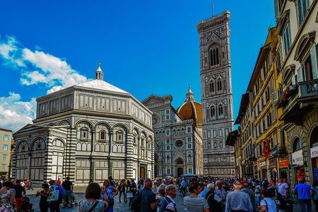 Guided Walking Tour of Florence – Duomo & Historic Squares
