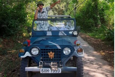 Explore the south of Phu Quoc island by Classical US Army Jeeps
