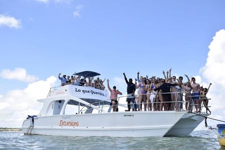 Party boat, Snorkeling, Sand-bar open bar in Bávaro Beach