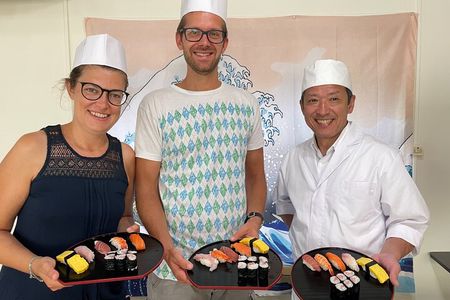 Tokyo Sushi Making Class in Tsukiji with Professional Chef