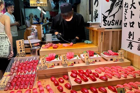 Kyoto: 1.5 Hour Nishiki Market Private Tour with Tastings