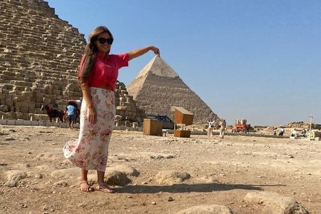 Day Tour To Giza Pyramids, Great Sphinx, Egyptian Museum, Bazzar