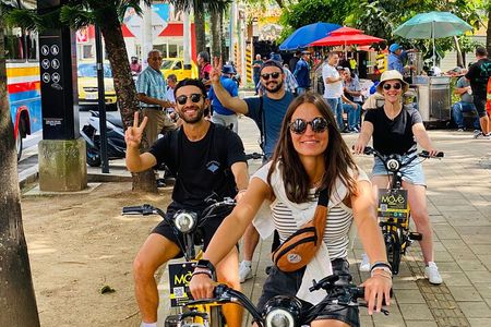Medellin by electric bike: Center + Market + Comuna 13