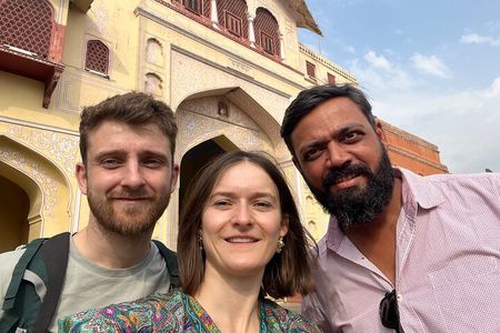  Full day Jaipur by car and Guide