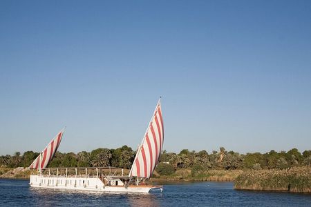 5 Days Dahabiya Nile Cruise, Hot Air Balloon from Luxor to Aswan