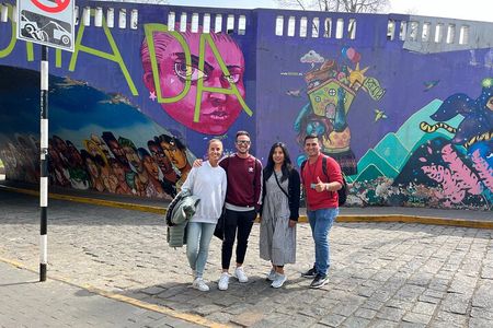 Bohemian and artistic ravine walking tour